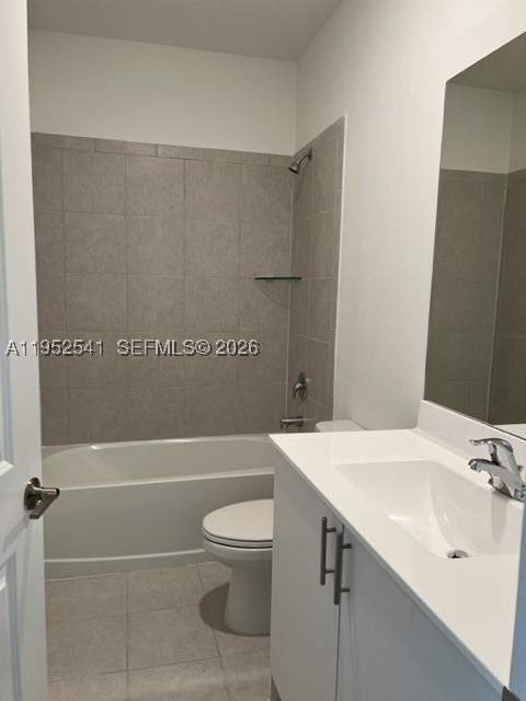12989 SW 233rd Ter 12989, Miami FL - photo 18 of 35