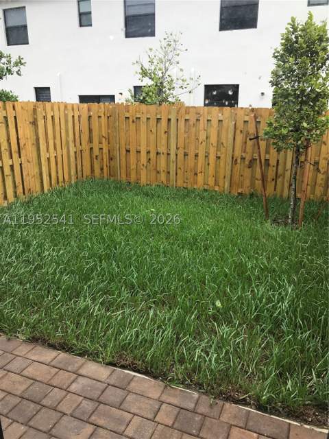 12989 SW 233rd Ter 12989, Miami FL - photo 22 of 35