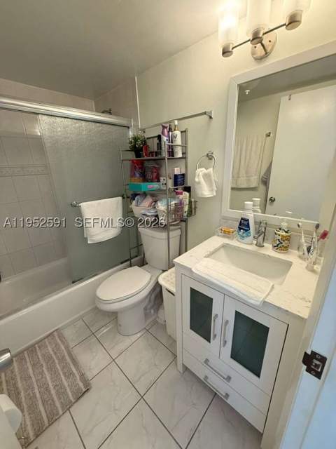 5501 NW 7th St E207, Miami FL - photo 10 of 14