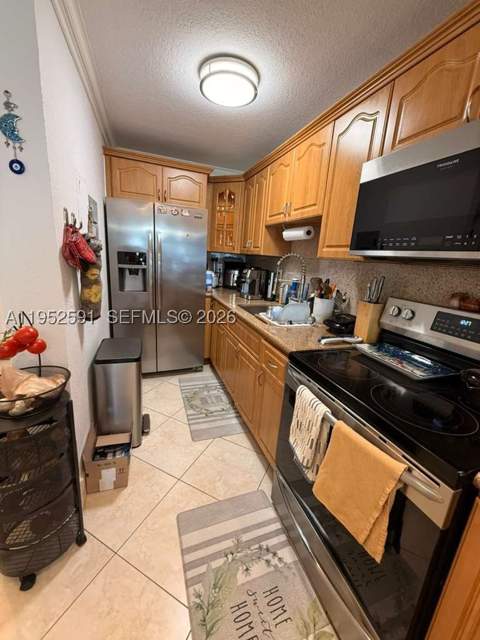 5501 NW 7th St E207, Miami FL - photo 8 of 14