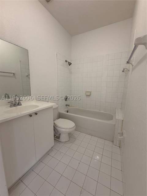 13264 Old Biscayne Dr 405, Homestead FL - photo 11 of 28
