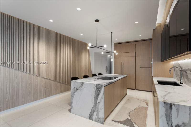 4 bedroom Condominium at 851 NE 1st Ave 3411, Paramount Miami Worldcent, Miami — photo 4