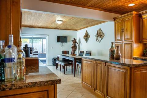 9420 SW 212th Terrace, Cutler Bay FL - photo 15 of 18