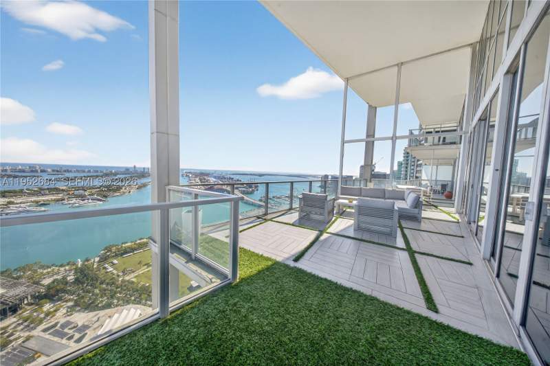 6 bedroom Condominium at 1100 Biscayne Blvd 5306, Marquis Condo, Miami — photo 2