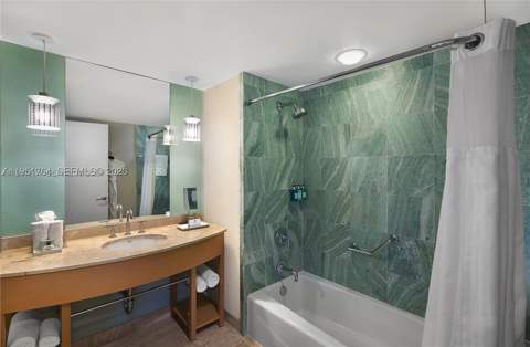 18683 Collins Ave 1110, Sunny Isles Beach FL - photo 8 of 11
