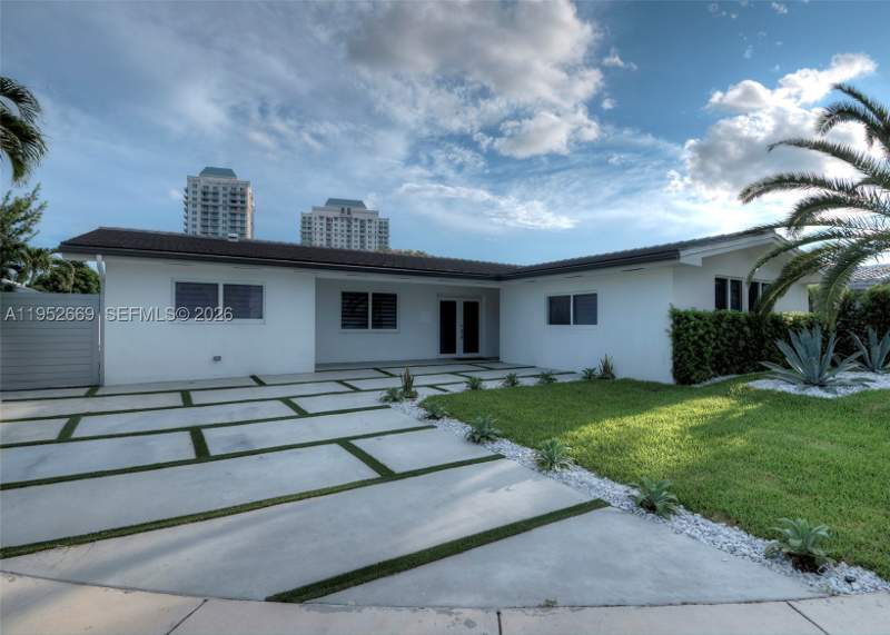 4 bedroom SingleFamilyResidence at 1250 NE 82nd St, Bay Crest Sec 3, Miami — photo 2