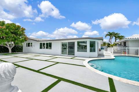 1250 NE 82nd St, Miami FL - photo 6 of 87
