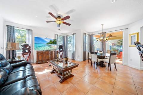 16062 SW 43rd Ter, Miami FL - photo 15 of 40