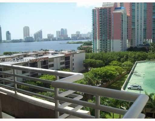 2 bedroom Condominium at 3300 NE 192nd St 914, Parc Central Aventura Eas, Aventura — photo 2