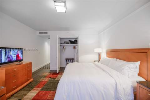 1435 Brickell Ave 3510, Miami FL - photo 11 of 38