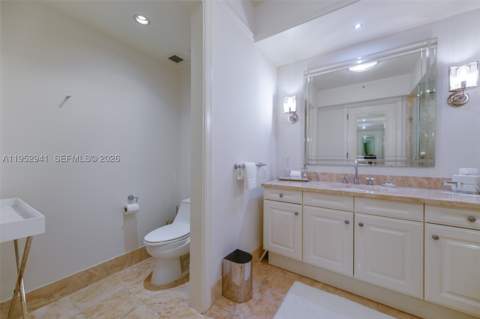 1435 Brickell Ave 3510, Miami FL - photo 13 of 38