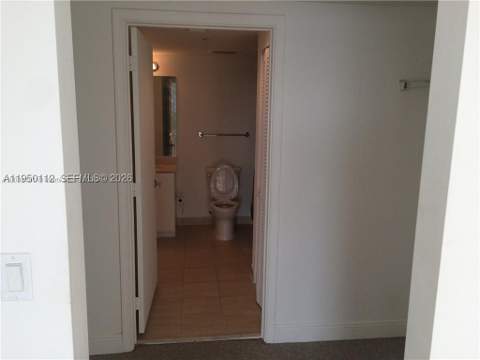 1750 N Bayshore Dr 4912, Miami FL - photo 13 of 24