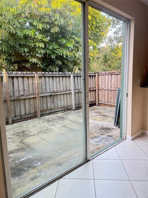 1433 SE 24th Court 261, Homestead FL - photo 9 of 35