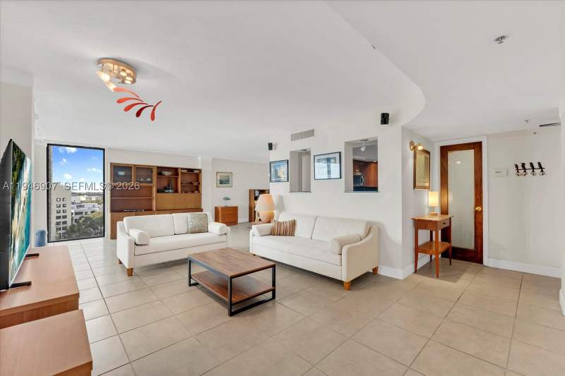 2 bedroom Condominium at 2843 S Bayshore Dr 11C, Grove Towers Condo, Miami — photo 3