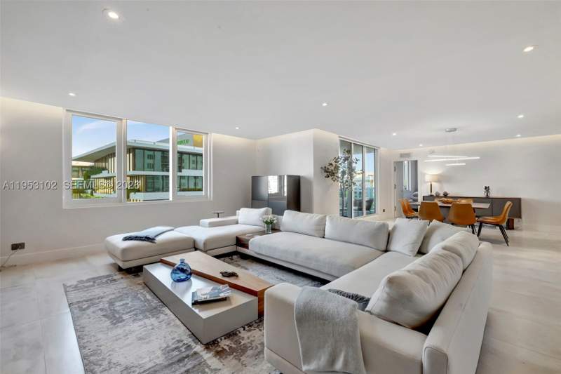 2 bedroom Condominium at 2301 Collins Ave 634/635, Roney Palace Condo, Miami Beach — photo 4