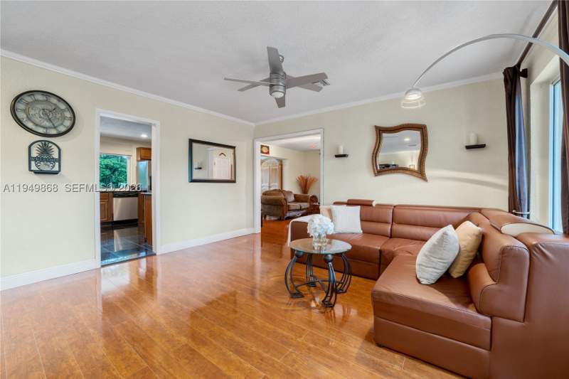 4 bedroom SingleFamilyResidence at 1155 S Biscayne Point Rd, Biscayne Point, Miami Beach — photo 5
