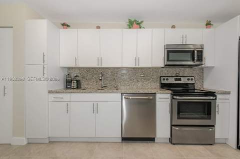 7135 Collins Ave 722, Miami Beach FL - photo 8 of 24