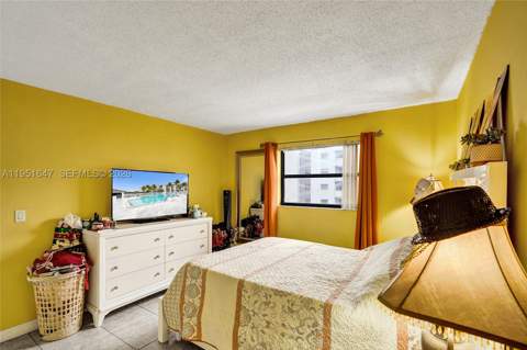 8145 NW 7th St 315, Miami FL - photo 16 of 43