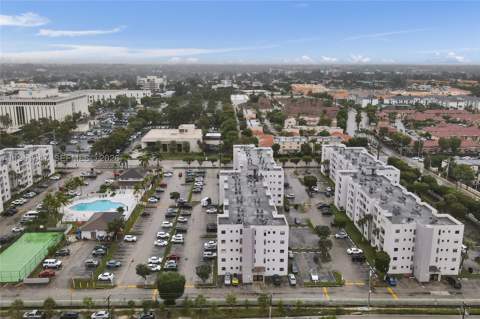 8145 NW 7th St 315, Miami FL - photo 9 of 43