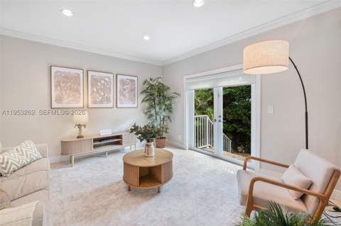 164 W Mashta Dr, Key Biscayne FL - photo 15 of 34