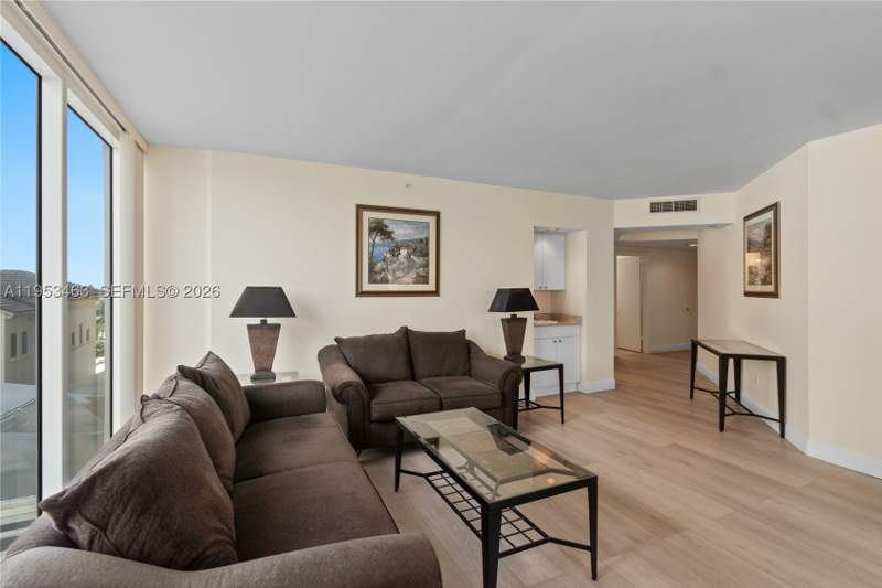 2 bedroom Condominium at 4775 Collins Ave 507, Green Diamond Condo, Miami Beach — photo 5