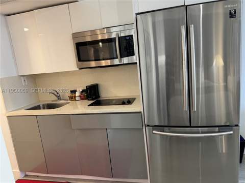 19201 Collins Ave 1018, Sunny Isles Beach FL - photo 7 of 9