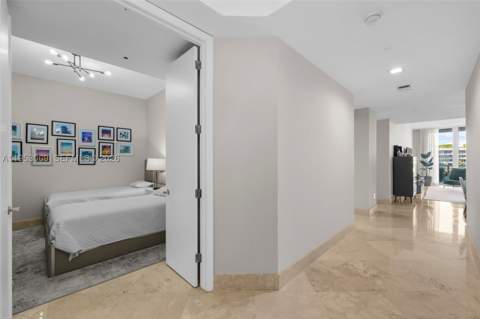 100 S Pointe Dr 510, Miami Beach FL - photo 16 of 34