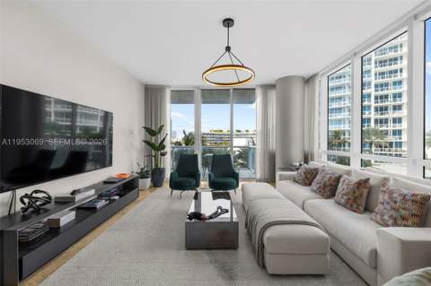 100 S Pointe Dr 510, Miami Beach FL - photo 8 of 34