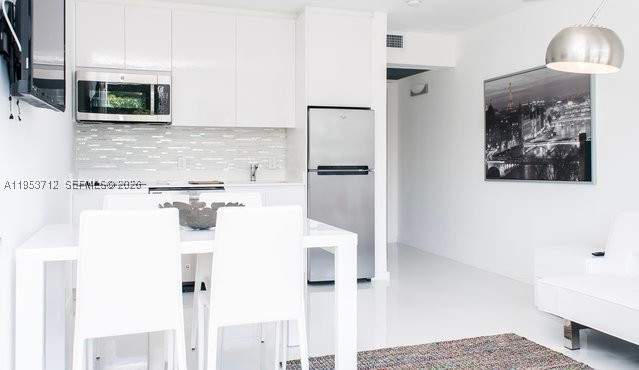 1 bedroom Condominium at 801 15th St 208, Elisa Condo, Miami Beach — photo 5