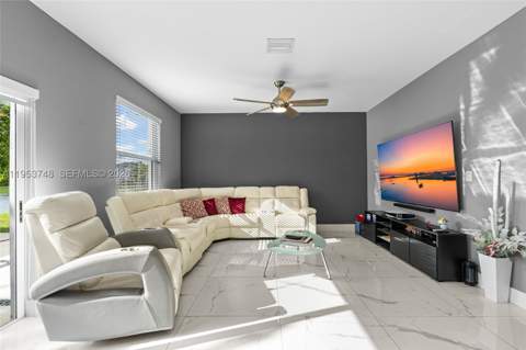 1388 SE 27th Ter, Homestead FL - photo 13 of 48