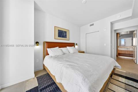 11 NE 6 St 3210, Miami FL - photo 10 of 34