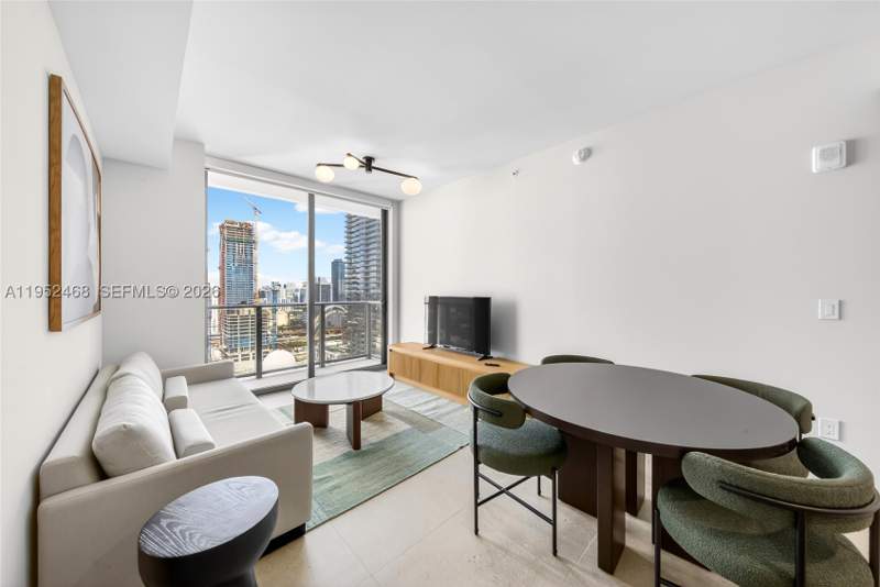 1 bedroom Condominium at 11 NE 6 St 3210, Miami World Center, Miami — photo 4