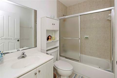 10921 NW 88th Ter 1303, Doral FL - photo 14 of 30