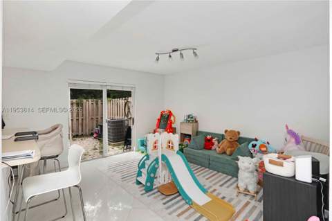 10921 NW 88th Ter 1303, Doral FL - photo 21 of 30