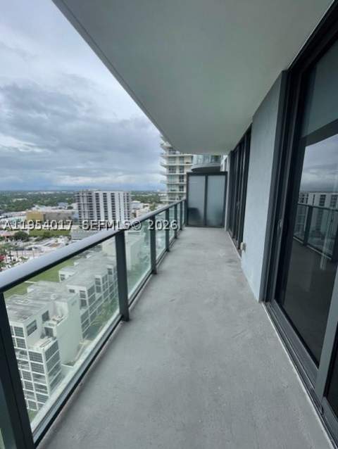 121 NE 34th St 2110, Miami FL - photo 12 of 43