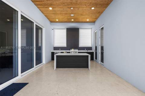 7301 SW 173rd St, Palmetto Bay FL - photo 13 of 51