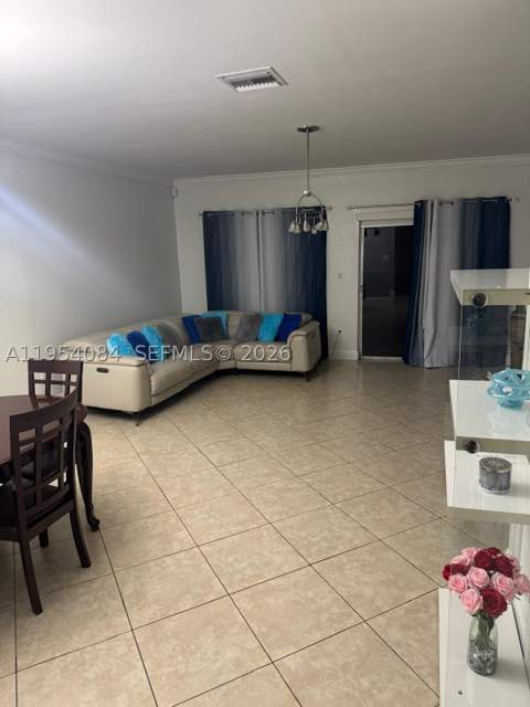 8370 SW 154th Ave 9, Miami FL - photo 13 of 36