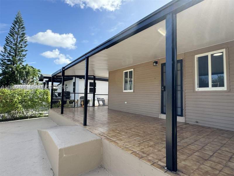 3 bedroom SingleFamilyResidence at 2982 NW 95th St, The Tropics Amd, Miami — photo 4