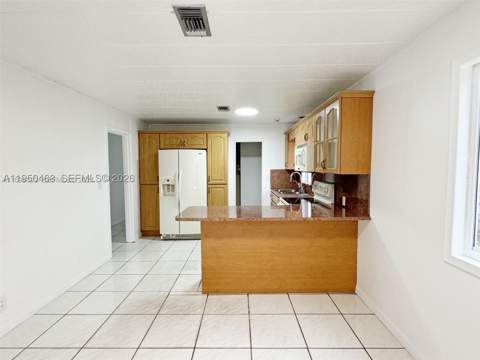 2982 NW 95th St, Miami FL - photo 6 of 32