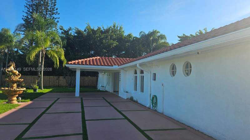 5 bedroom SingleFamilyResidence at 16400 SW 173rd Ave, Redland, Miami — photo 4