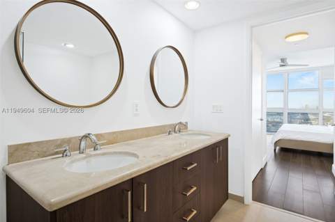 50 Biscayne Blvd 3904, Miami FL - photo 16 of 22