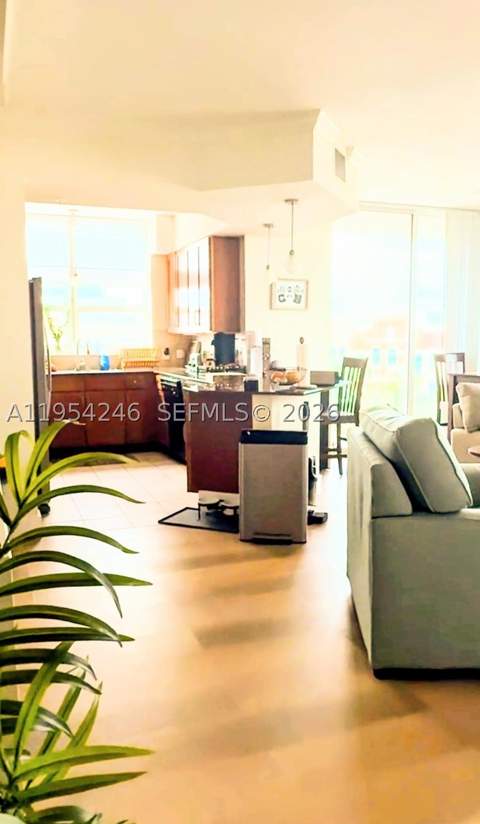 2000 N Bayshore Dr 801, Miami FL - photo 10 of 11