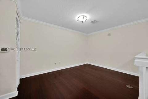 8395 SW 73rd Ave 104, Miami FL - photo 11 of 35