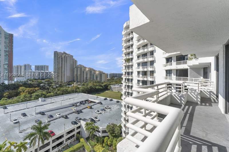 2 bedroom Condominium at 3300 NE 192nd St 1414, Parc Central Aventura Eas, Aventura — photo 4