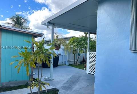 10910 SW 217th Ter, Miami FL - photo 24 of 32