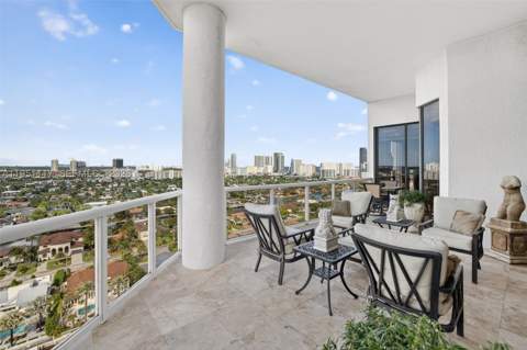 3598 Yacht Club Dr Ph2, Aventura FL - photo 16 of 92