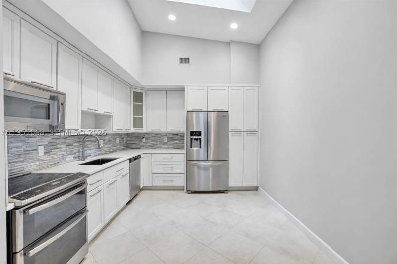 3 bedroom Condominium at 21248 Harbor Way 243-24, Costain Villas Harbor Vil, Aventura — photo 2