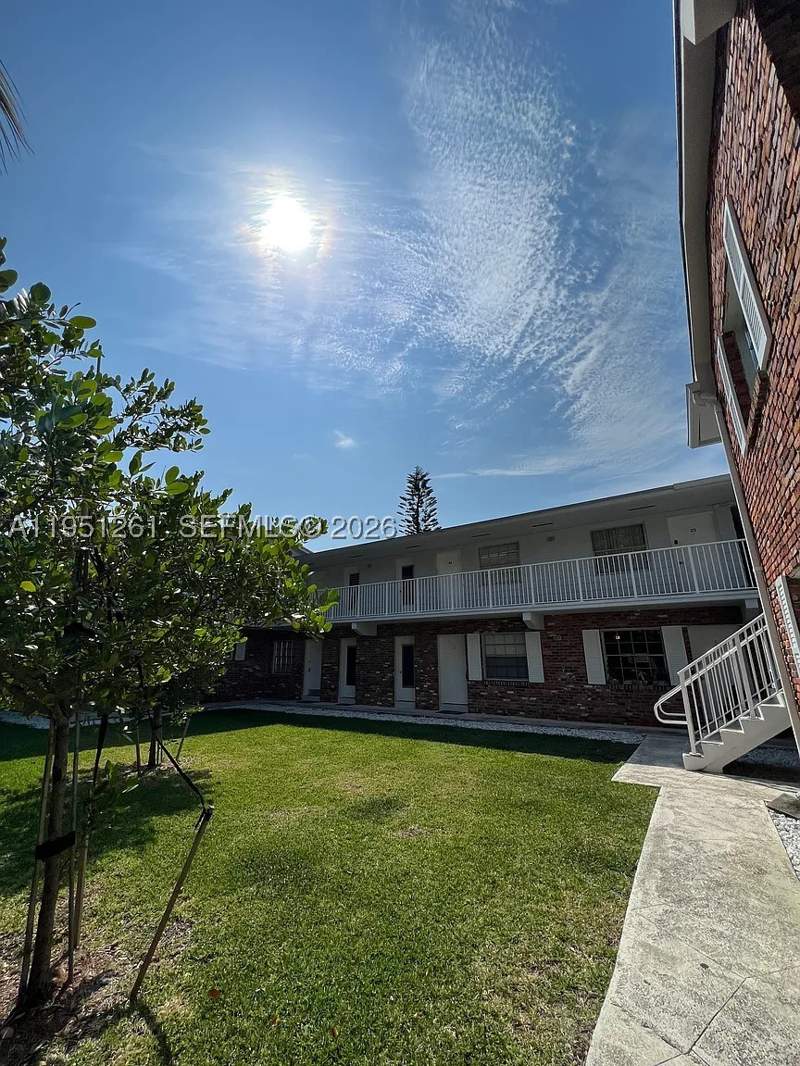 0 bedroom Condominium at 100 Sunrise Dr 5, Sunrise Club Condo, Key Biscayne — photo 2