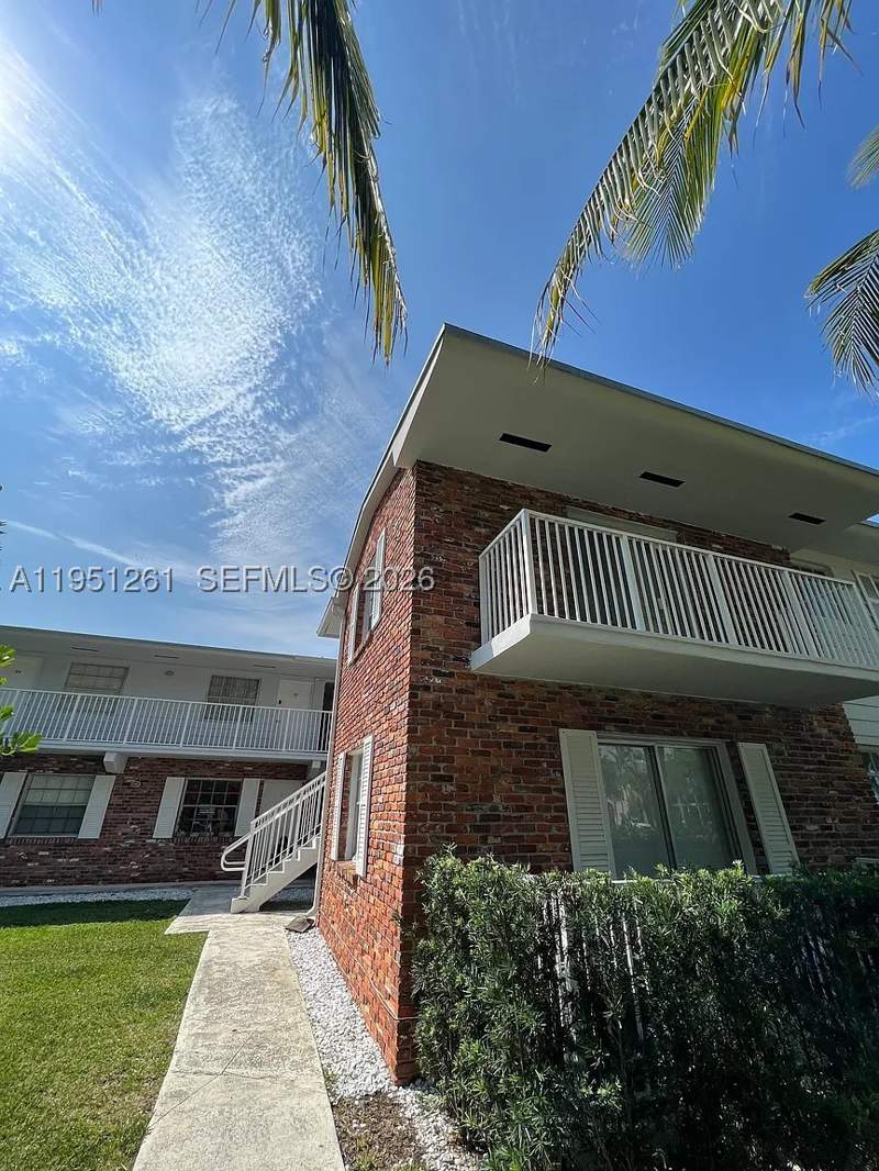 0 bedroom Condominium at 100 Sunrise Dr 5, Sunrise Club Condo, Key Biscayne — photo 3