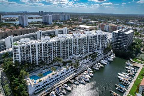 3029 NE 188th St 319, Aventura FL - photo 13 of 23